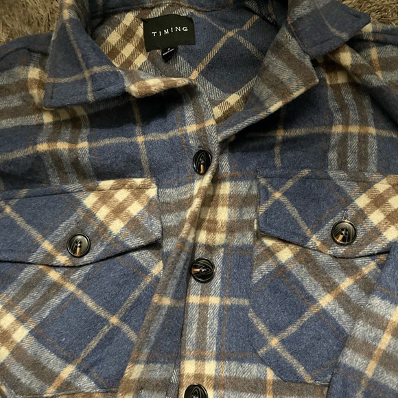 Like New Flannel - Picture 3 of 3